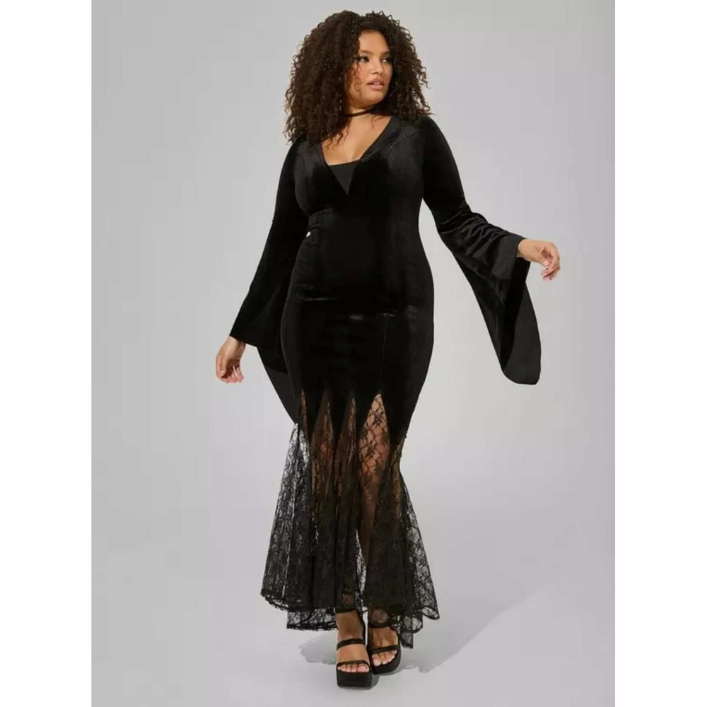 Torrid Velvet Lace Maxi Dress Women 6 Black Goth Witchy Bell Sleeve